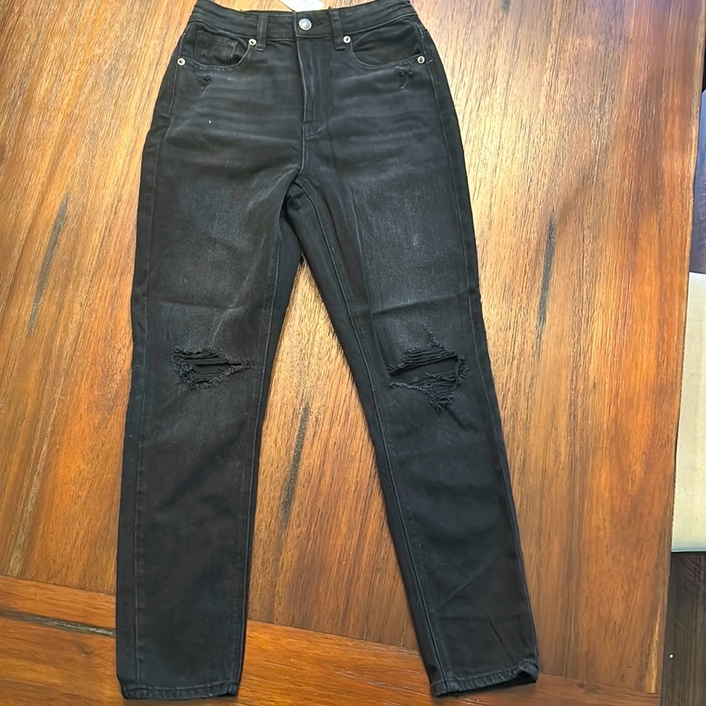 NWT American Eagle Size 00 short Comfort Stretch Mom Jeans